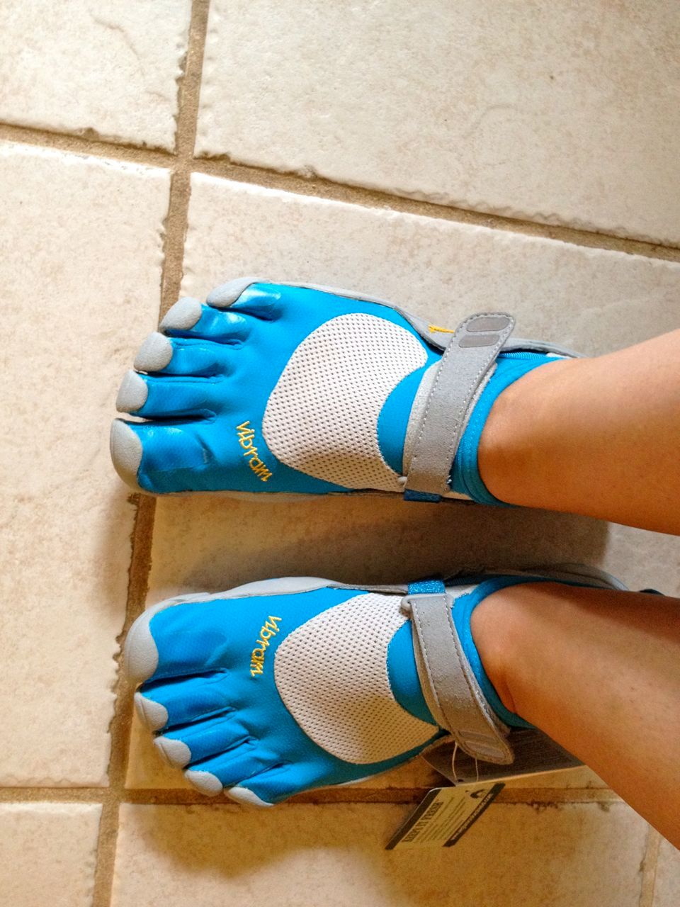 My husband thinks they look like alien feet :)