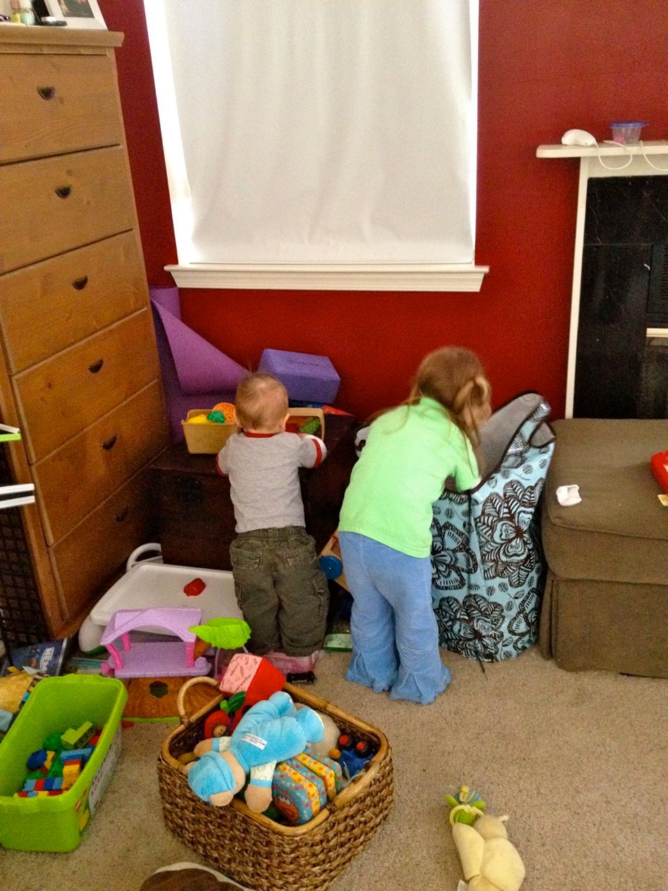 Almost Wordless Wednesday--Sibling Play